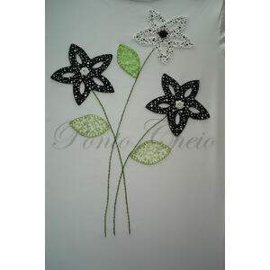 Projeto para Appliqué - Flores Vazadas Preto e Branco