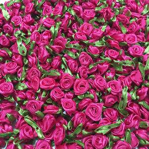 Mini Rosa Rococó com folha em cetim Pink - 50 unidades