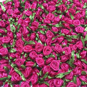 Mini Flor de Cetim com folha Pink - 50 unidades